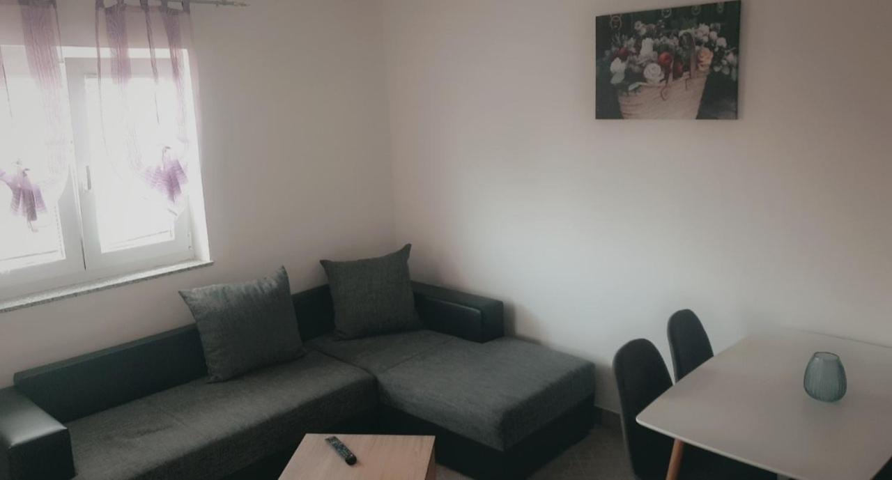 Apartments With A Parking Space Lopar, Rab - 16680 Ngoại thất bức ảnh
